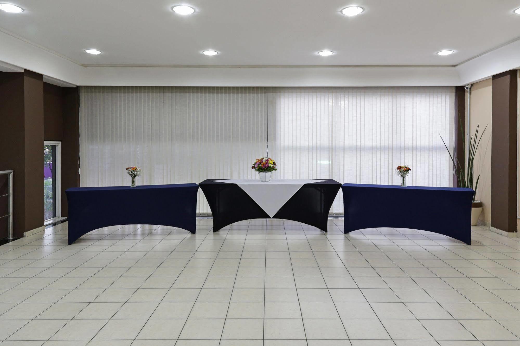 Sables Hotel Guarulhos Bagian luar foto
